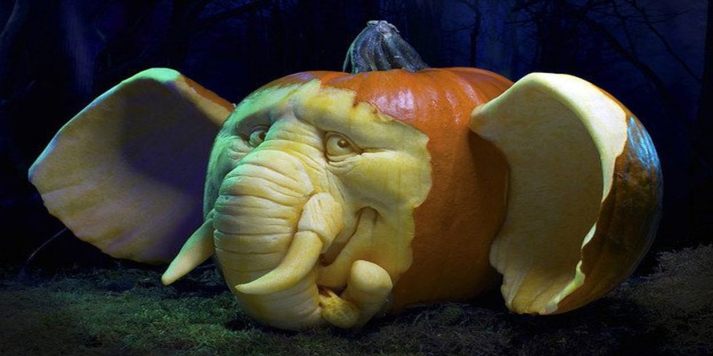 45 Times People Showed Their Skill When it Came to Carving Pumpkins for Halloween 2022