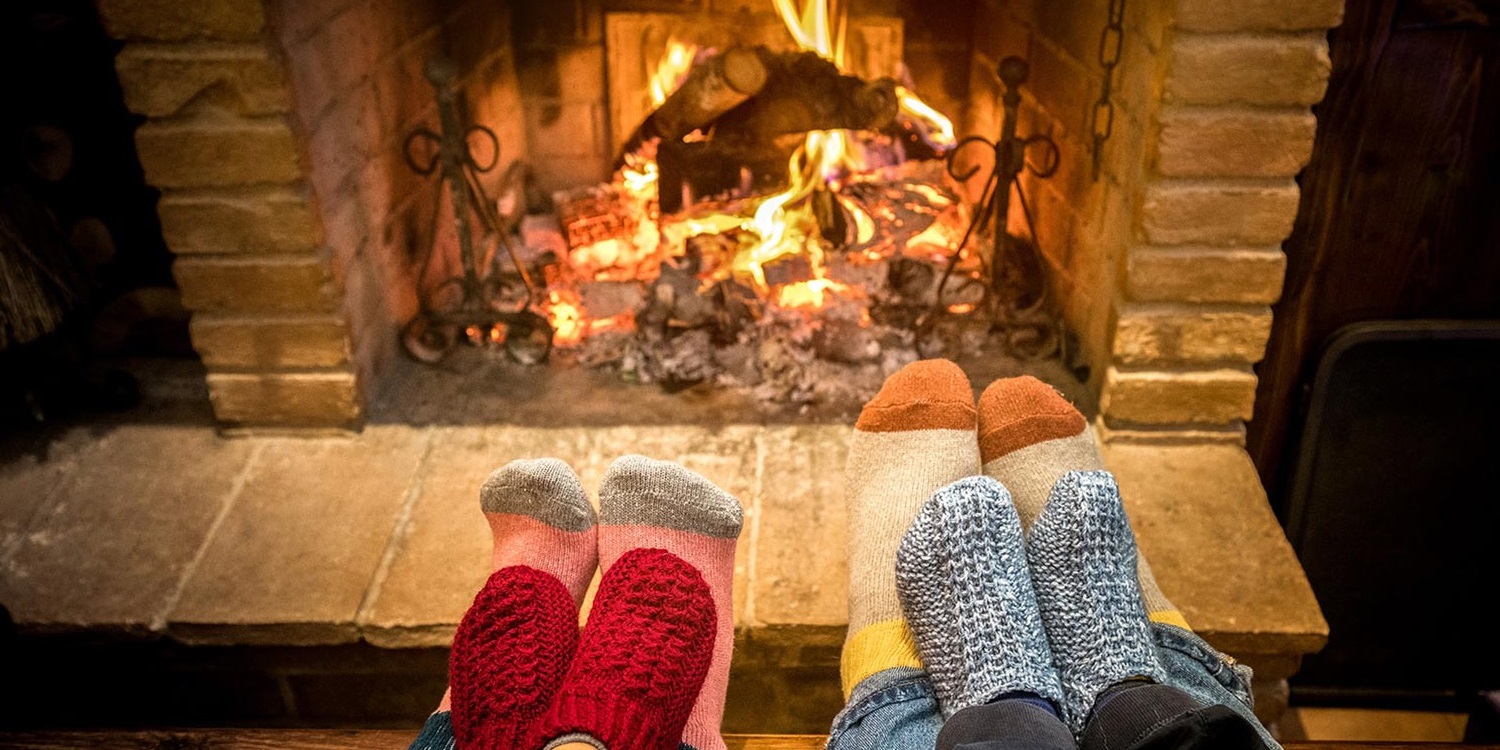 Some Indoor Wood-Burning Fireplace Safety Tips for Beginners