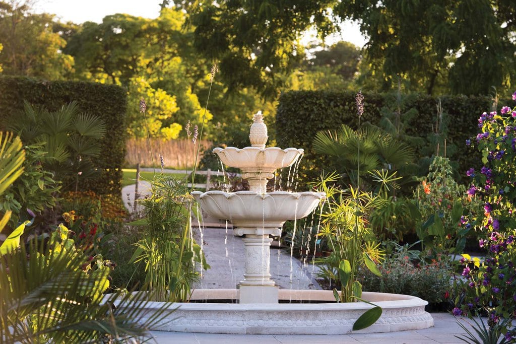 Create a Spectacular Three-Tier Fountain for the Yard From an Old Tire