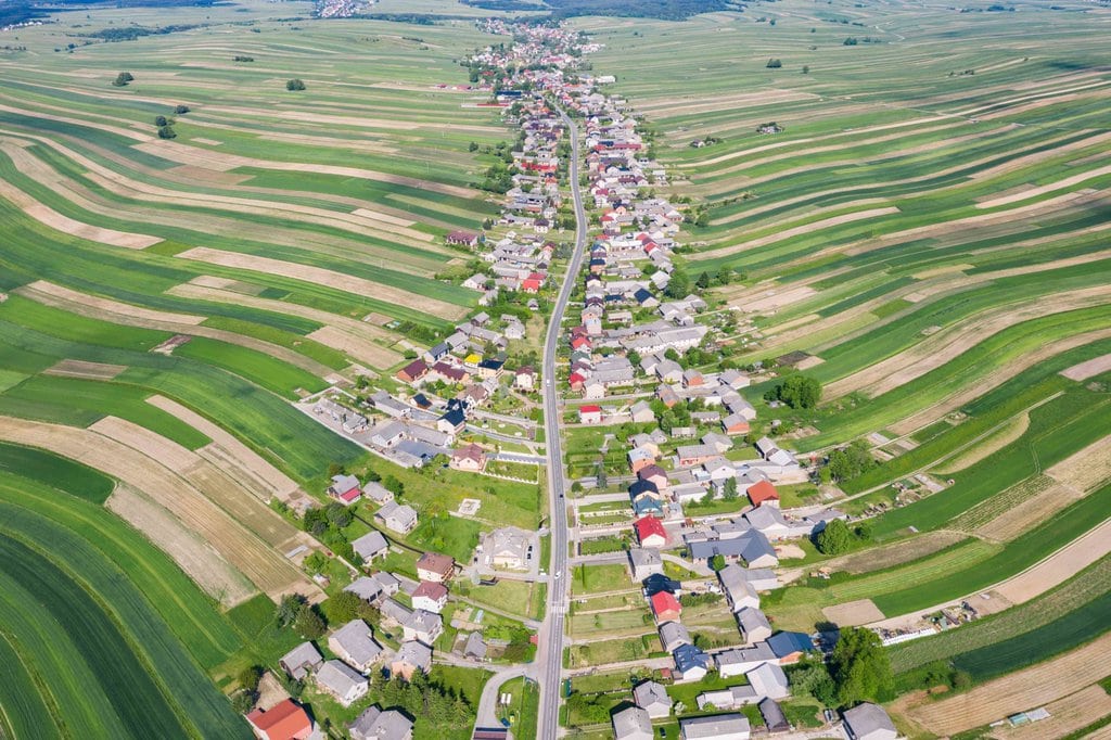 There is a Town Where All the Citizens Live on the Same Street